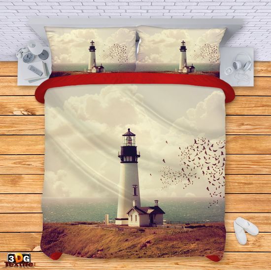 Lenjeriede pat Lighthouse at Sea