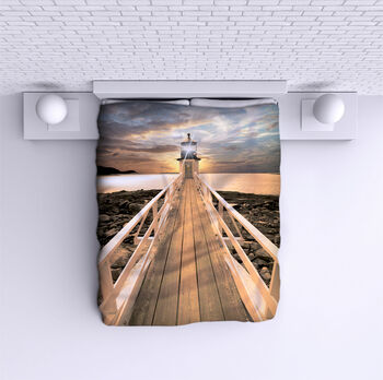 Ágytakaró Lighthouse on Bridge