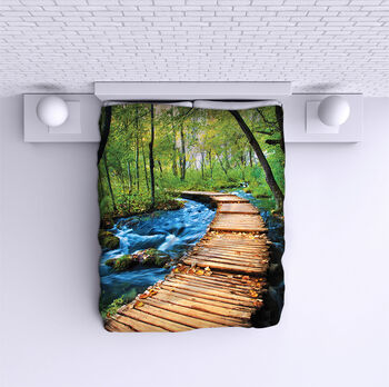 Ágytakaró Path in the woods